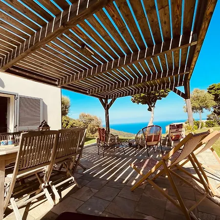 Villa A Parochja *